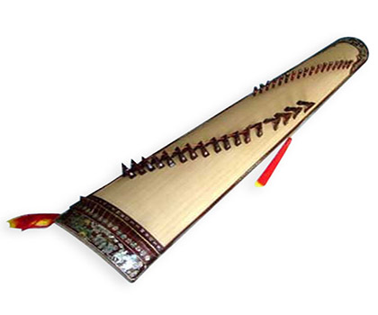 Đàn tranh dây khảm đỏ